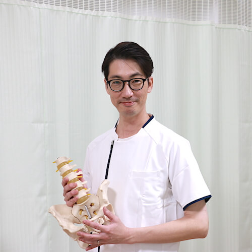 酒井智康